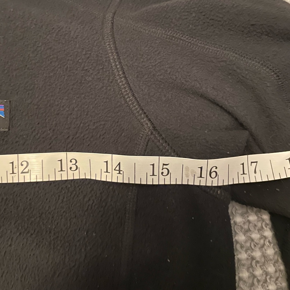 Patagonia Women's Black Half-Zip Turtleneck Sweater - Picture 9 of 9
